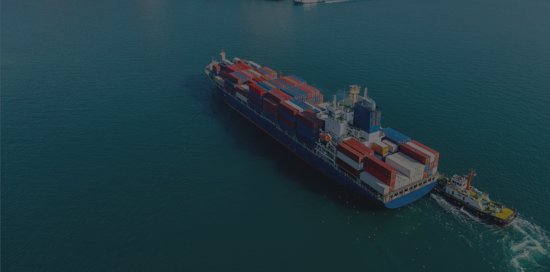 Commercial freight delivery truck with trailer - reliable freight broker services nationwide USA